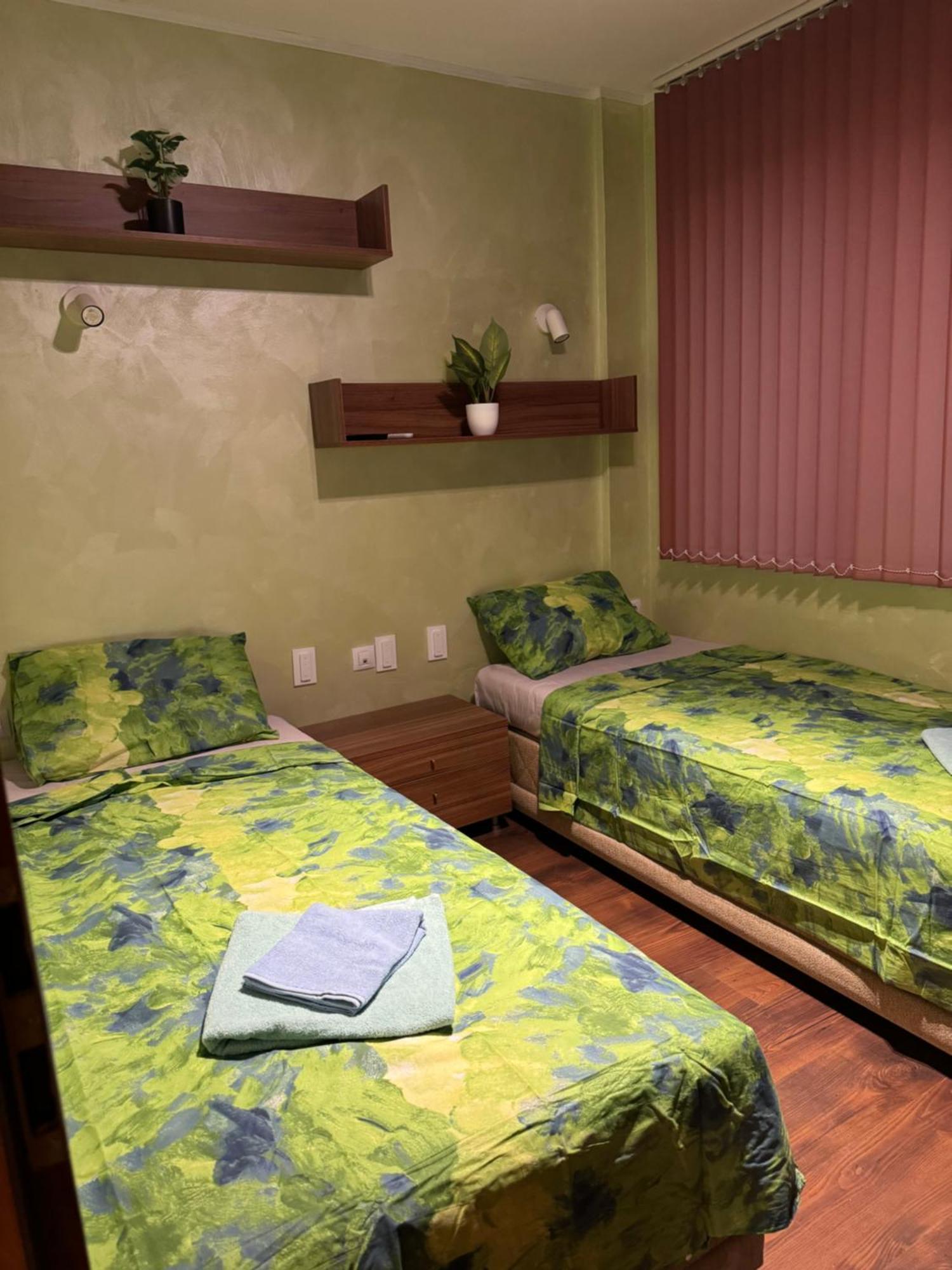2-Bedroom, 2-Bathroom With Fireplace And Garden At Winslow Infinity 반스코 외부 사진