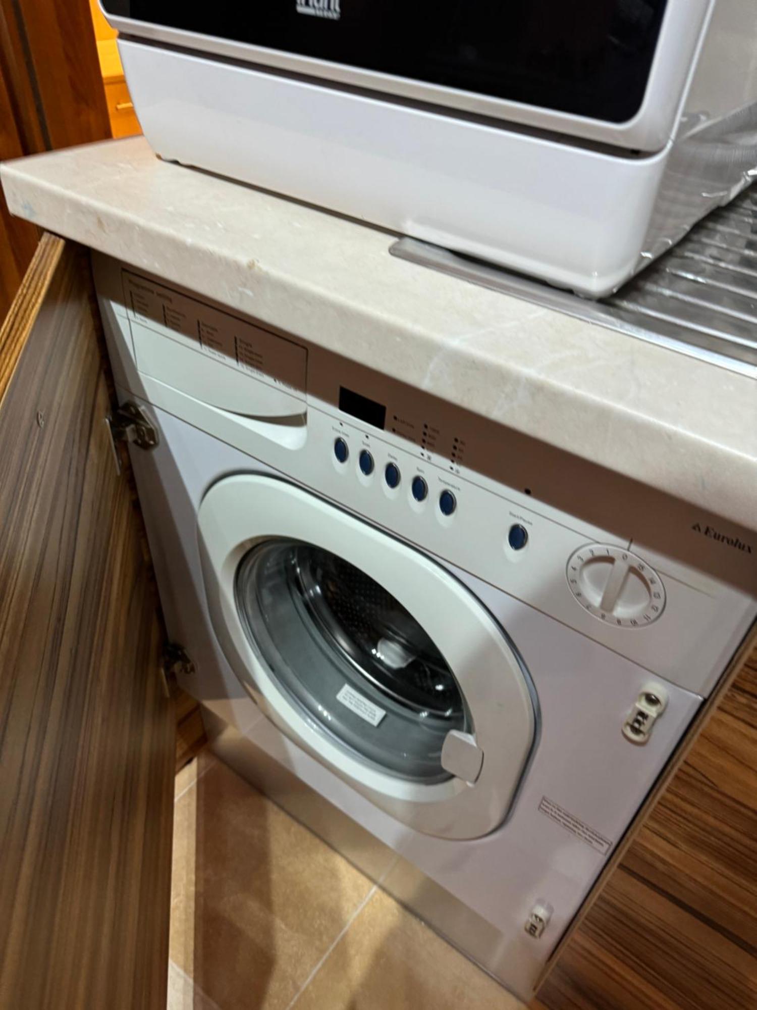 2-Bedroom, 2-Bathroom With Fireplace And Garden At Winslow Infinity 반스코 외부 사진